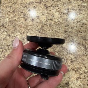 MagSafe adjustable suction phone mount